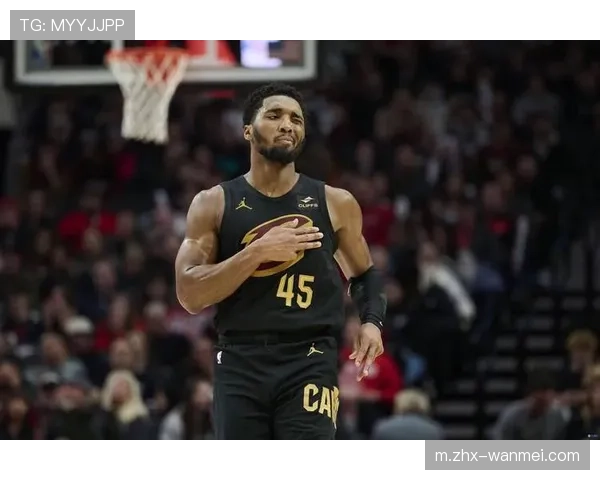 米切尔带领骑士迎战篮网，力争赛季首胜展现出色表现