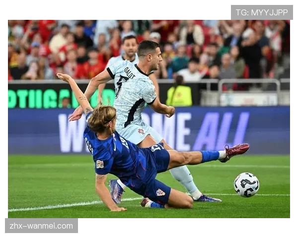 弗拉西奇端射破门 克罗地亚锁定胜局第三球